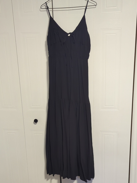 Dresses & Skirts - Black Spaghetti‑Strap Maxi Dress